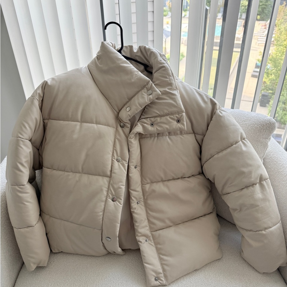 Express Women’s Light Beige Puffer Jacket